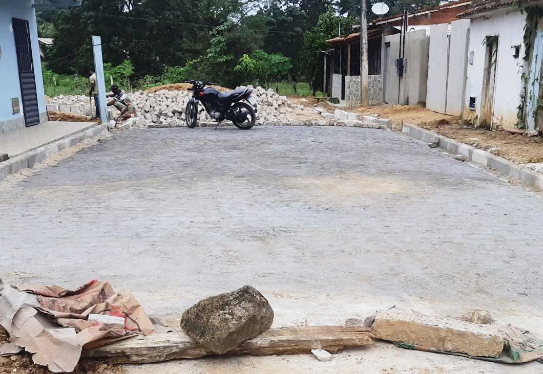 Camacã: Mais 2 ruas em fase de conclusão em São João do Panelinha